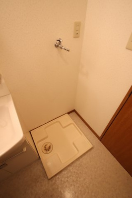 【設備】 | Shelley's金剛 | 室内洗濯機置場