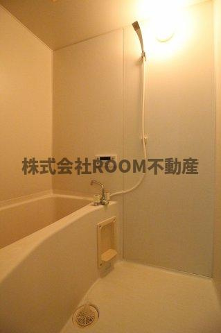 コウガマンションⅡの浴室|日々の疲れを癒すお風呂付です