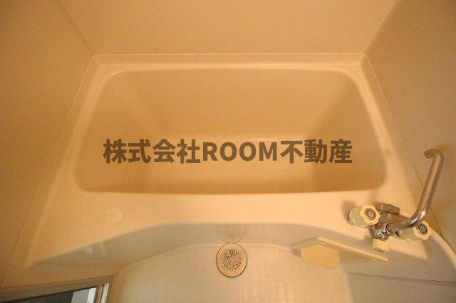 コウガマンションⅡの浴室|ゆったり過ごせるお風呂です