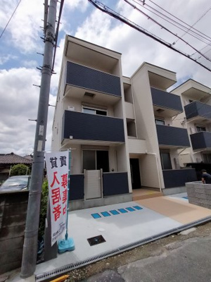 【外観】 | ラージヒル長瀬EAST