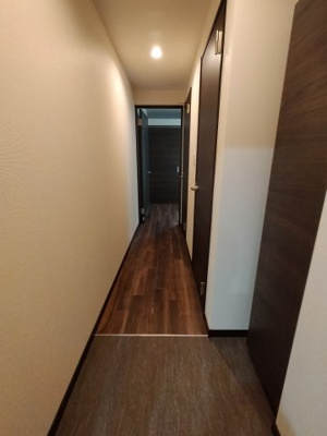 【玄関】 | ラージヒル長瀬EAST