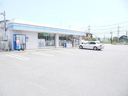 メゾン・ド・ルミエールの周辺|【コンビニエンスストア】ローソン 津伊倉津店まで906ｍ