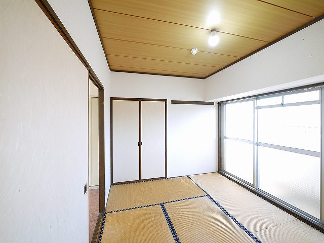 GRANDSTEADY奈良三条の和室|趣のある和室です