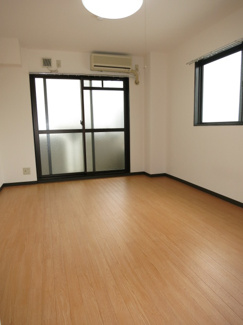 【洋室】 | シャトレー本町 | 同タイプのお部屋の写真です。