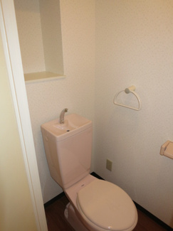 【トイレ】 | シャトレー本町 | 同タイプのお部屋の写真です。