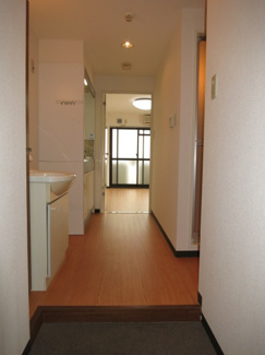 【玄関】 | シャトレー本町 | 同タイプのお部屋の写真です。