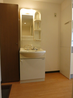 【洗面所】 | シャトレー本町 | 同タイプのお部屋の写真です。