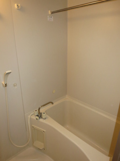 【浴室】 | シャトレー本町 | 同タイプのお部屋の写真です。