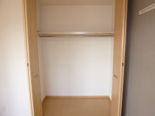 ブィラハッピネスＡの収納