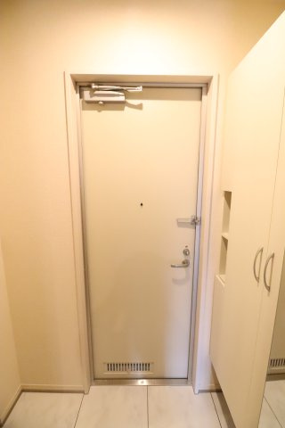 ル　ヴァン　ド　アヴェニールの玄関