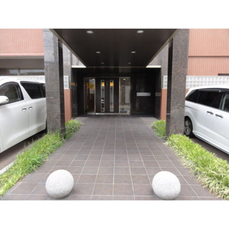 【エントランス】
