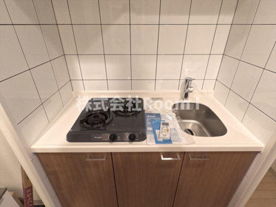 【キッチン】 | アーデン谷町 | コンパクトなキッチンで掃除もラクラク