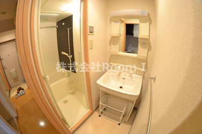 【洗面所】 | シャトーアスティナ高麗橋 | 使いやすい洗面所です