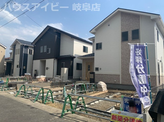【外観】 | 岐阜市菅生　新築建売　全3棟　オール電化住宅！駐車場並列3台可能！長期優良住宅・耐震等級3♪