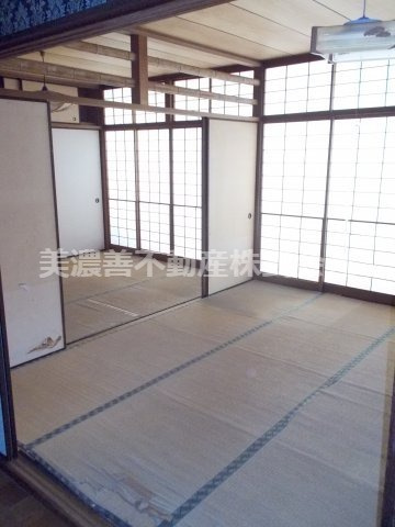 ５６５３６　岐阜市梅ヶ枝町事業用の和室