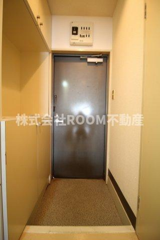 Residence上町　EASTの玄関|明るい玄関です