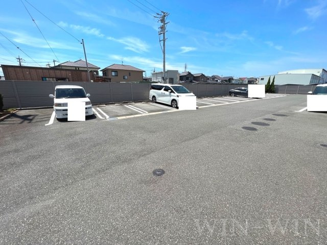 プレシャスNK Ⅰの駐車場