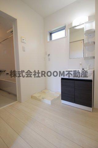 LARGO　A・Bの玄関|収納もある玄関です