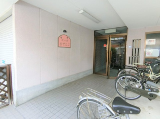 【エントランス】