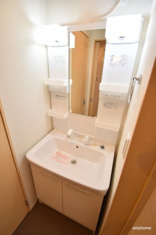 サニーレジデンス西三国G　仲介手数料無料の洗面所