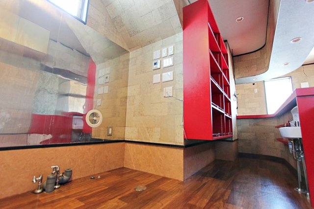 エスポワールシュドの内装|カウンター奥から見た室内