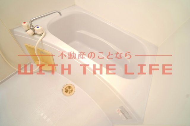 マリモBLD(ビルディング）【キャッシュバック対象物件】の浴室|コンパクトで使いやすいお風呂です