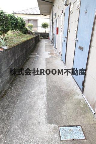 ラケットクラブのロビー|建物の内部です