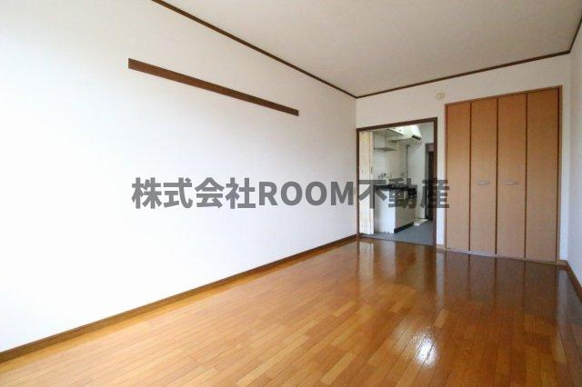 オレンジハウス　A・Bの居間・リビング|ゆったりとした居間です