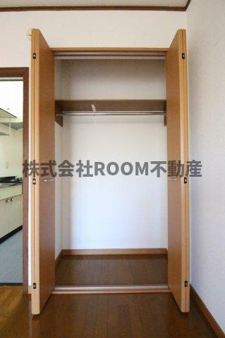 オレンジハウス　A・Bの収納|たっぷりとした収納スペースです