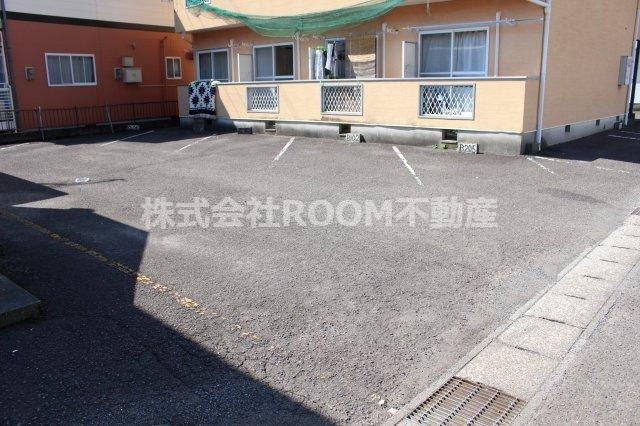 オレンジハウス　A・Bの駐車場|駐車場完備です