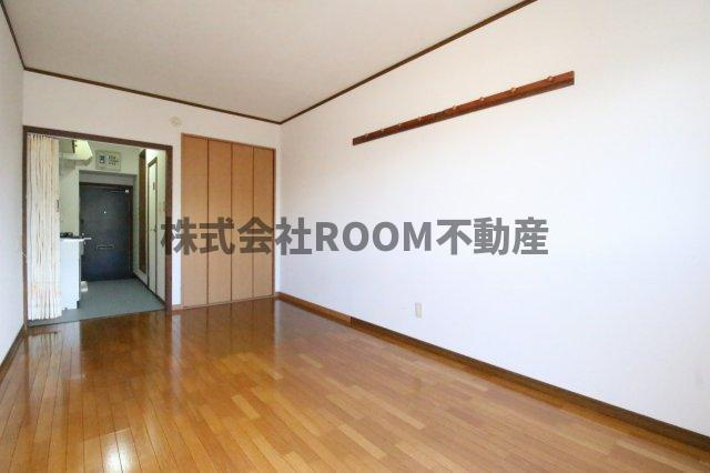 オレンジハウス　A・Bの居間・リビング|ゆったりとしたリビングです