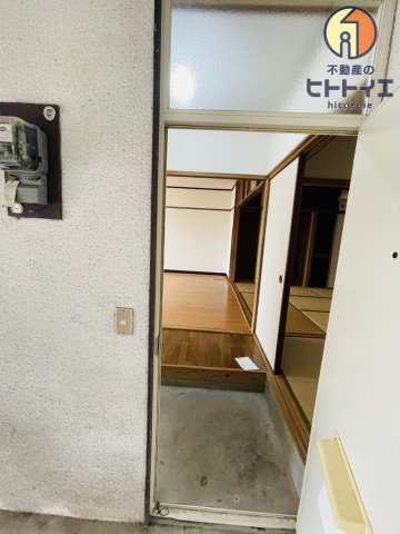 アパートメント中島の内装