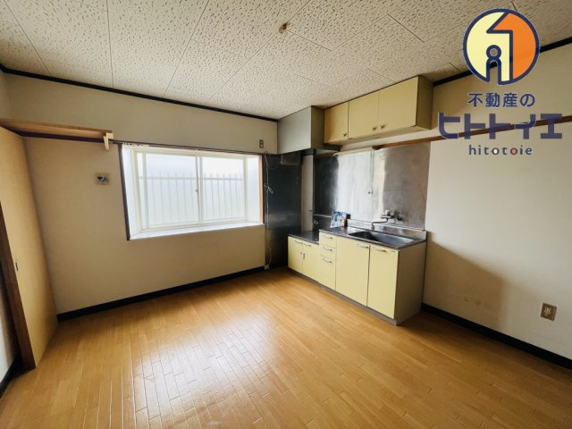 アパートメント中島の居間・リビング