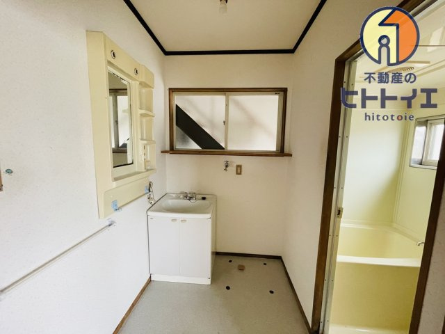 アパートメント中島の洗面所