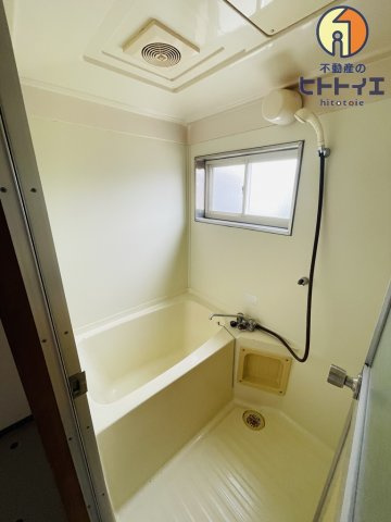 アパートメント中島の浴室