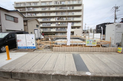 【前面道路含む現地写真】 | 高州2丁目4棟現場　3号棟
