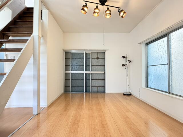 南小岩2丁目戸建の居間・リビング