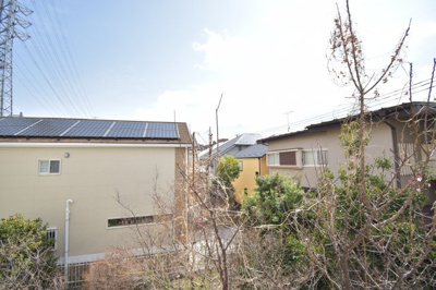 【展望】 | 調布市緑ヶ丘一丁目　中古戸建 | 武蔵野の緑を存分に楽しめるのは、低層住宅地域ならではの眺望。夜は星空を見ながらご家族で語り合いを…