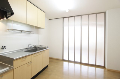 【居間・リビング】 | レジデンシア時計台Ａ | 使いやすい居間です