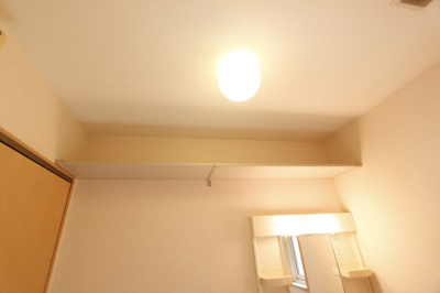 【洗面所】 | レジデンシア時計台Ａ | ゆったりとスペースのある洗面所