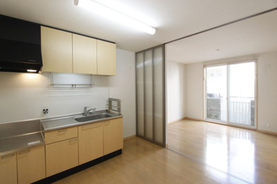 【居間・リビング】 | レジデンシア時計台Ａ | 居間です