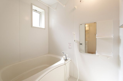 【浴室】 | レジデンシア時計台Ａ | お風呂で日々の疲れを落としましょう