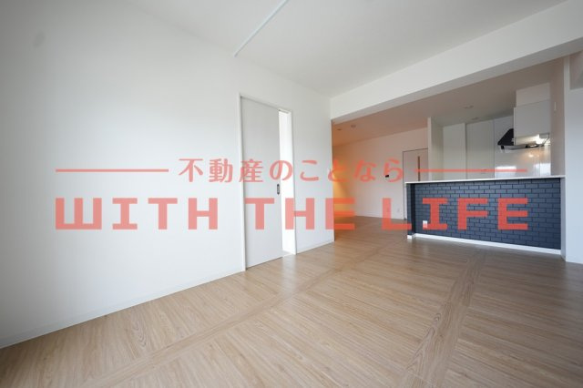 祥栄ビル【キャッシュバック対象物件】の居間・リビング|リビングです