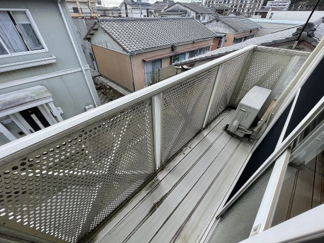 西山コーポのバルコニー