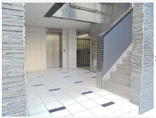 シャトレドゥオール明石のエントランス