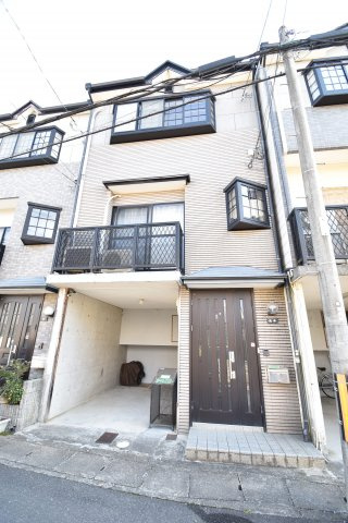 伏見区淀樋爪町429-4貸家