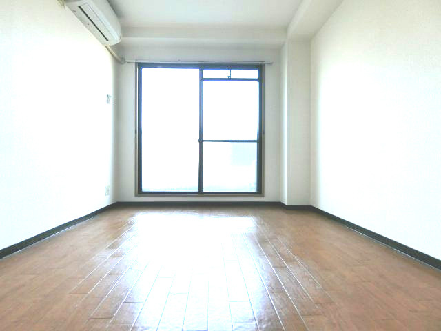 ジョイフルKIKUSUIの居間・リビング