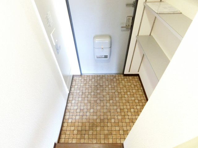 ジョイフルKIKUSUIの玄関