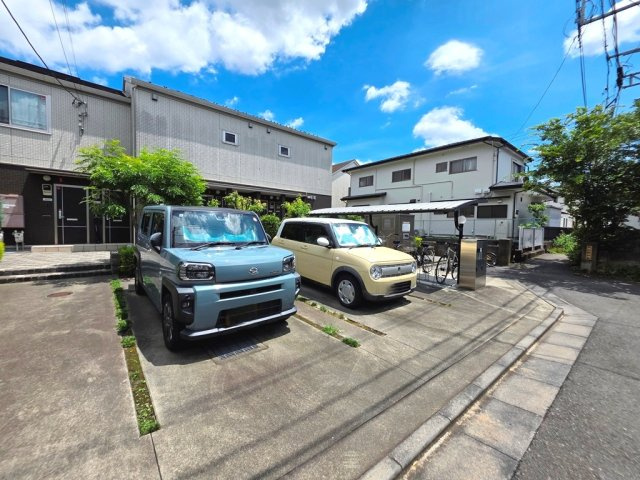 【駐車場】 | アイリスコート