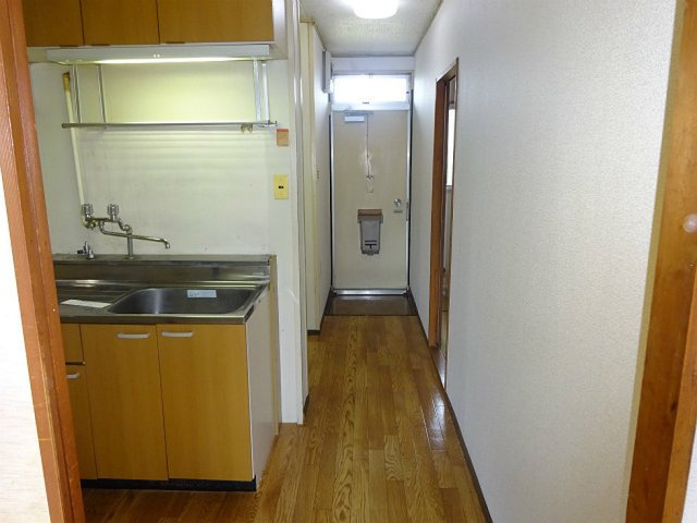 コーポ中村【キャッシュバック対象物件】の玄関|落ち着いた玄関です